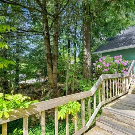 Buy this 3 bed house on 1640 Willowbrook Place in Whatcom County, WA 98229