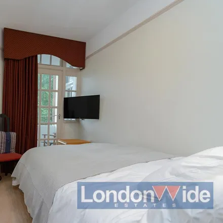 Image 5 - Cavendish Avenue, Circus Road, London, NW8 9EP, United Kingdom - Apartment for rent