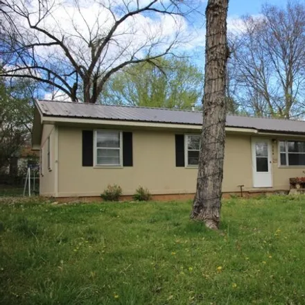 Buy this 3 bed house on 532 North Hackberry Lane in Yellville, Marion County