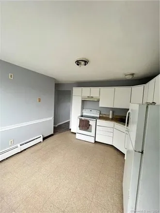 Image 4 - 16 Bell Court, East Hartford, CT 06108, USA - Condo for sale