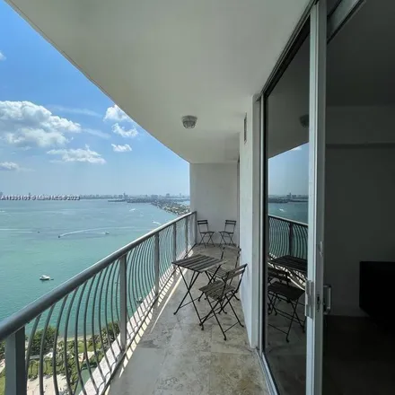 Image 7 - Opera Suites & Marina, North Bayshore Drive, Miami, FL 33132, USA - Apartment for rent