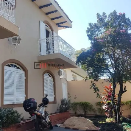 Buy this 6 bed house on unnamed road in Vila Brasil, Londrina - PR