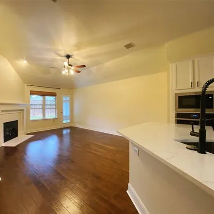 Image 6 - 2446 Bridgeport Drive, Little Elm, TX 75068, USA - House for rent