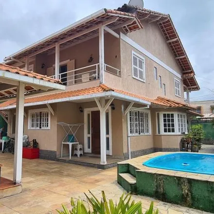 Buy this 5 bed house on Rua João Queiroz in Várzea, Teresópolis - RJ