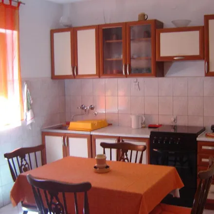 Image 2 - Marsovo Polje 56, 52100 Grad Pula, Croatia - Apartment for rent