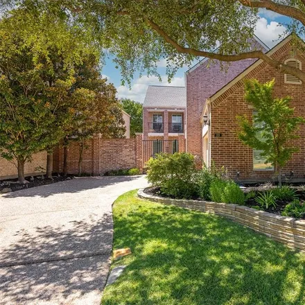 Buy this 4 bed house on 29 Cattail Pond Drive in Frisco, TX 75034