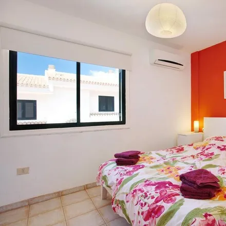 Rent this 2 bed house on 38652 Los Cristianos