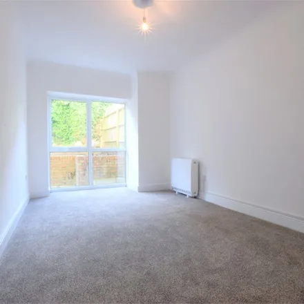 Rent this 2 bed apartment on Oakley Fitness in Vale Road, Royal Tunbridge Wells