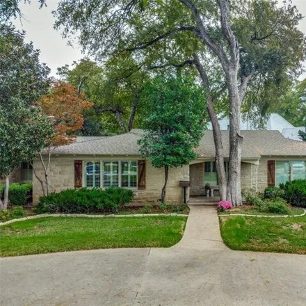 Buy this 3 bed house on 2603 Simondale Drive in Fort Worth, TX 76109