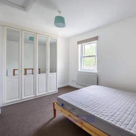 Image 7 - John Ruskin Street, London, SE5 0NT, United Kingdom - Townhouse for rent