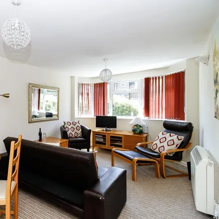 Rent this 1 bed apartment on 27 Water Eaton Road in Sunnymead, Oxford