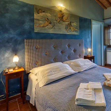 Rent this 8 bed house on Magione in Viale della Libertà, 06063 Magione PG