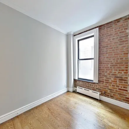 Image 3 - 345 East 18th Street, New York, NY 10003, USA - Apartment for rent