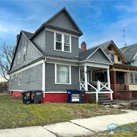 Image 2 - 1120 N Ontario St, Toledo, Ohio, 43604 - House for sale