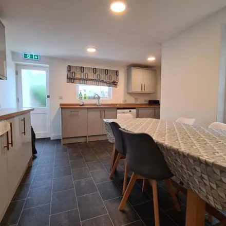 Rent this 6 bed apartment on 51 Cherry Hinton Road in Cambridge, CB1 7BS