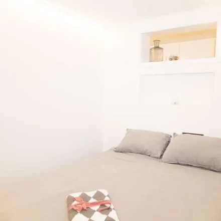 Rent this 2 bed apartment on Vinalium in Carrer de Càceres, 6