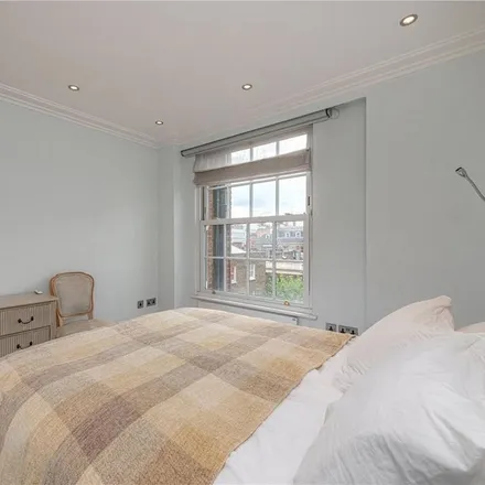 Image 8 - Curzonfield House, 42-43 Curzon Street, London, W1J 7UF, United Kingdom - Apartment for rent