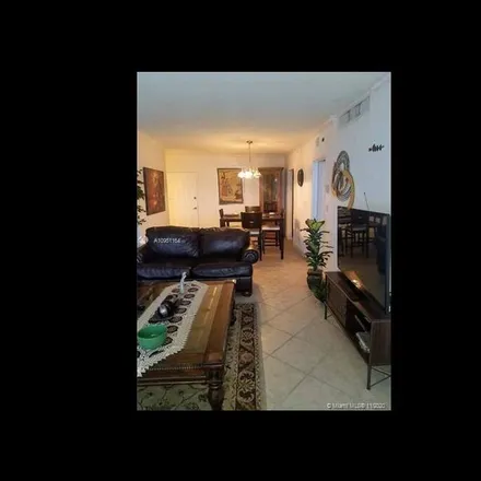 Image 4 - Hollywood, FL - Condo for rent