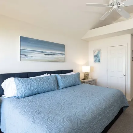 Rent this 2 bed condo on Aptos Beach Drive in Rio del Mar, Santa Cruz County