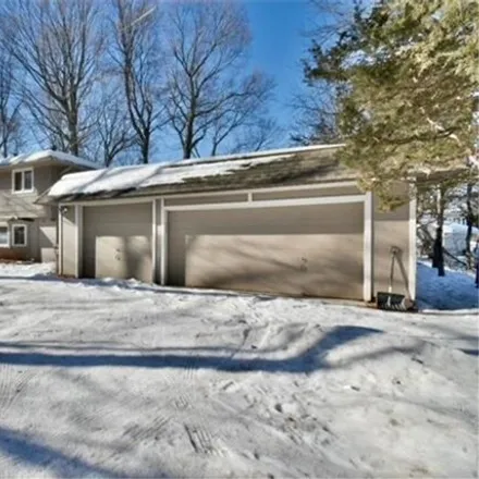 Image 1 - 399 Byrondale Avenue, Wayzata, MN 55391, USA - House for sale