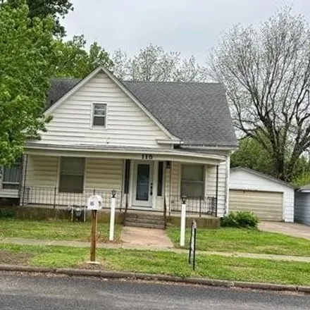 Buy this 4 bed house on 141 North 13th Street in Fredonia, KS 66736