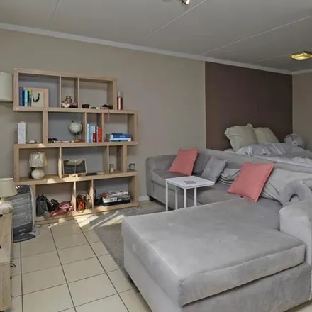 Image 9 - Bentwood Circle, Johannesburg Ward 96, Gauteng, 2055, South Africa - Apartment for rent