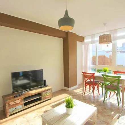 Rent this 3 bed apartment on Calle Alderete in 2, 29013 Málaga