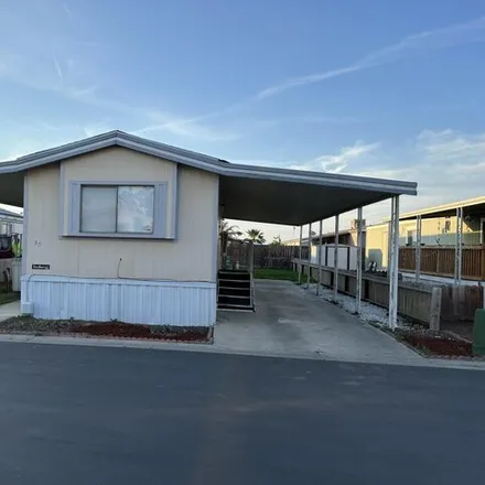 Buy this studio apartment on 4798 South K Street in Tulare, CA 93274