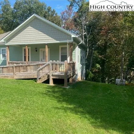 Buy this 3 bed house on 673 Little River Drive in Sparta, NC 28675