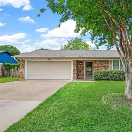 Image 1 - 911 Keller Avenue, Benbrook, TX 76126, USA - House for sale