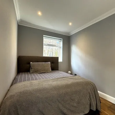 Rent this 1 bed apartment on London in SW10 0UJ, United Kingdom