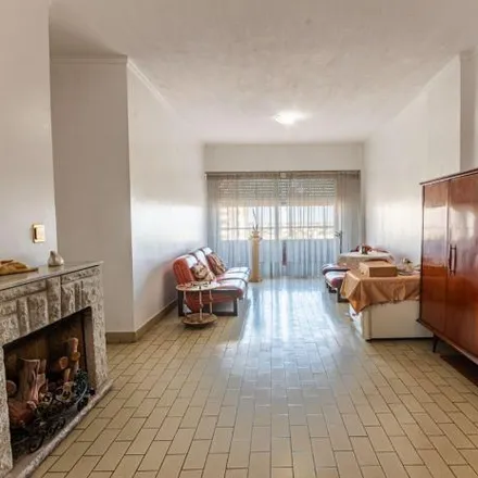 Buy this 2 bed apartment on Avenida Bartolomé Mitre 5764 in Partido de Avellaneda, 1875 Wilde
