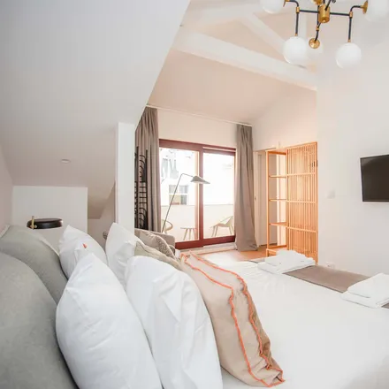 Rent this 2 bed apartment on Belos Aires in Rua das Taipas, 4050-597 Porto