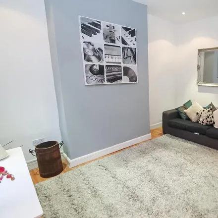 Rent this 4 bed townhouse on Howden Place in Leeds, LS6 1PB