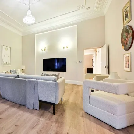 Rent this 2 bed apartment on London in SW10 9HD, United Kingdom