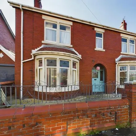 Buy this 3 bed duplex on Blackpool & The Fylde College University Centre in Bennett Avenue, Blackpool