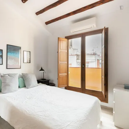 Image 3 - Carrer d'Alcolea, 99, 08014 Barcelona, Spain - Apartment for rent