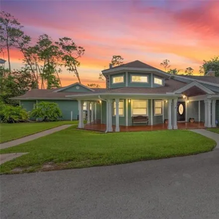 Buy this 6 bed house on 961 Pine Hill Road in Palm Harbor, FL 34683