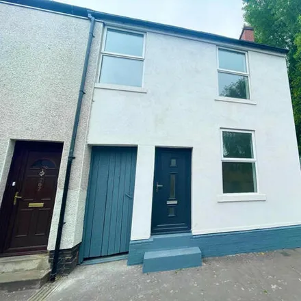 Buy this 4 bed duplex on 43 Walsall Road in Darlaston, WS10 9SN