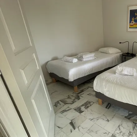 Image 4 - Les Santons, 7 Place Stanislas, 06414 Cannes, France - Apartment for rent