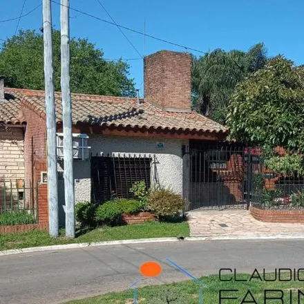 Buy this studio house on El Chouí in Partido de La Matanza, Ciudad Evita