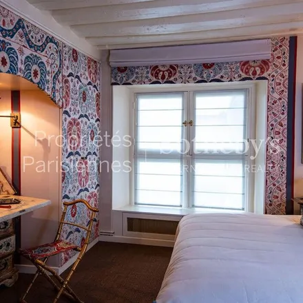 Rent this 6 bed apartment on 1 Avenue Victoria in 75004 Paris, France