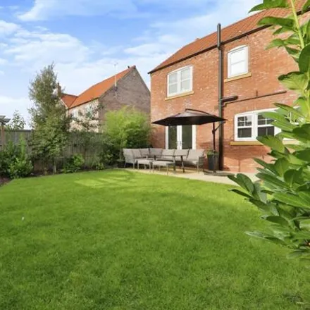 Image 6 - Westfield Drive, East Riding of Yorkshire, HU17 8BP, United Kingdom - House for sale
