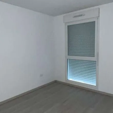 Rent this 3 bed apartment on 107 Rue des Vignattes in 54600 Villers-lès-Nancy, France