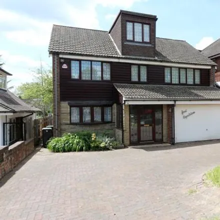 Image 2 - Brook Way, Chigwell Rise, Chigwell, IG7 6AG, United Kingdom - House for sale