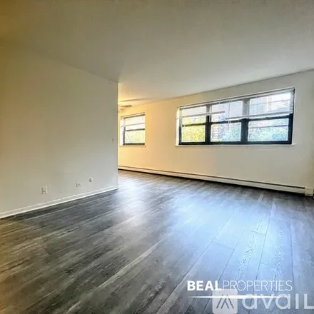 Rent this 1 bed apartment on 530 W Aldine Ave