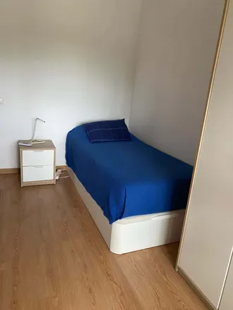 Rent this 4 bed room on Avenida do Colégio Militar in 1500-179 Lisbon, Portugal