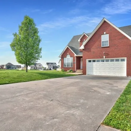 Image 2 - 1299 Apple Blossum Court, Clarksville, TN 37042, USA - House for sale