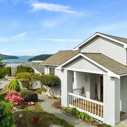 Buy this 3 bed house on 1811 Fife Place in Anacortes, WA 98221