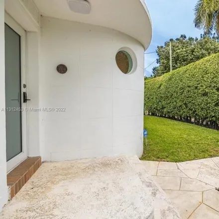 Image 6 - 4580 Post Avenue, Miami Beach, FL 33140, USA - House for rent